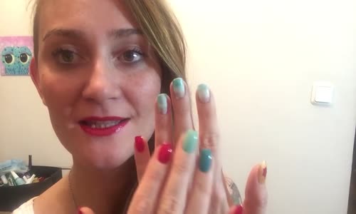 Stil Baykuşu Kumsal Efektli Manikür Yapımı