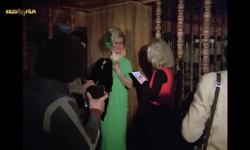 Hasret  Alkış ve Şöhret