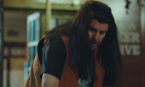 Klavye Delikanlıları - Asosyalliğin Tohumları