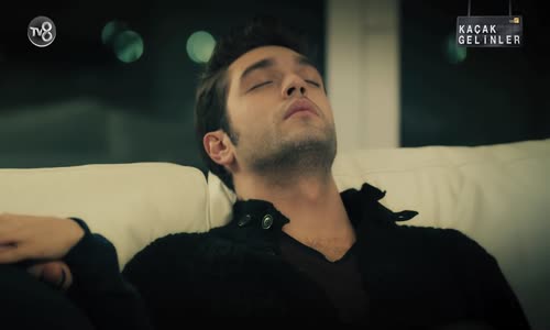 Kaçak Gelinler 24.Bölüm  Selim Şebnem’i Hamile Hayal Ederken