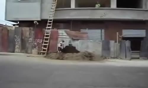 İnşaat Çalışanından İnanılmaz Ustalık