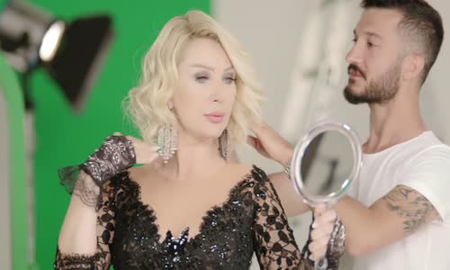 Seda Sayan - Karagözlüm Ölesim Var