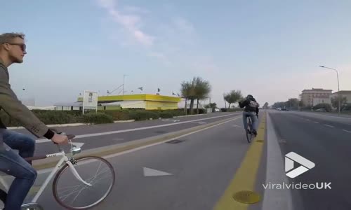 Beyin Yakan Üç Tekerleki Bisiklet