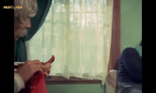 Hasret  Alev Hanım Sağır Oldu