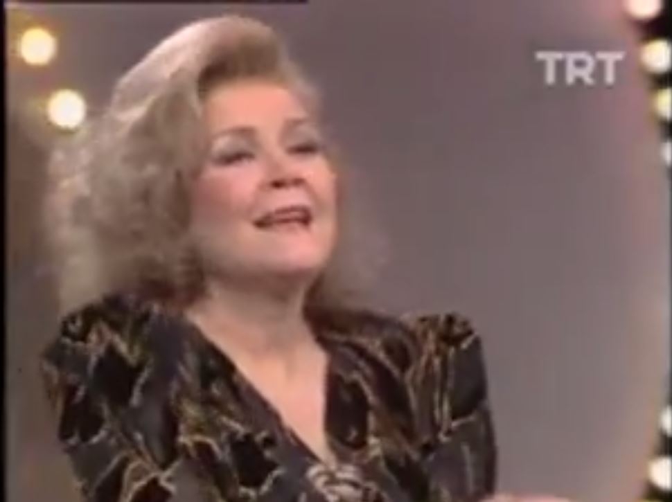 Nesrin Sipahi-Endülüs'te Raks 