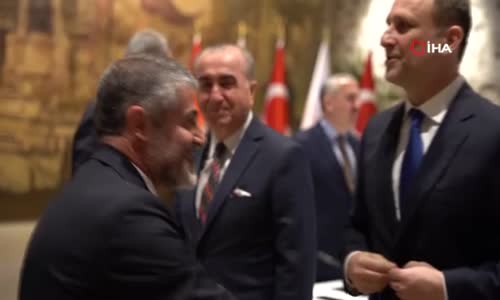 Bakan Nebati konut sektörü temsilcileri ile bir araya geldi