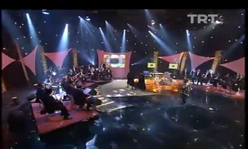 Emel Taşçıoğlu-Kar Mı Yağmış Yüce Dağlar Başına izle