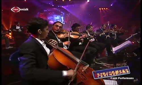 Müslüm Gürses - Ölürsem Kabri̇me Gelme İstemem