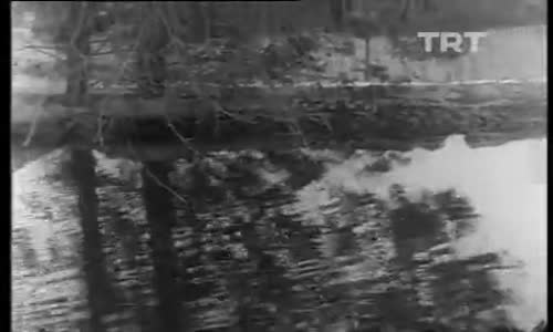 Bora Ayanoğlu-Kırık Aynalar izle