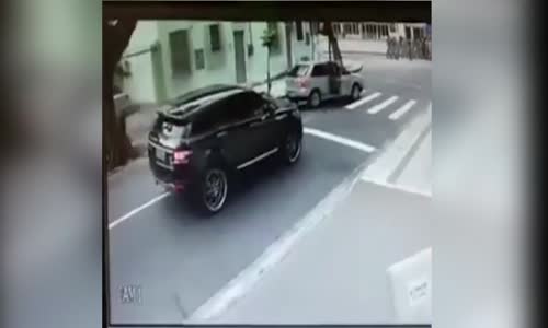 Eski Trabzonsporlu Futbolcunun Aracını Gasp Ettiler!