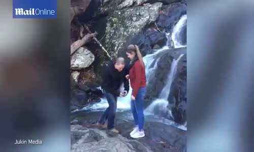 Şelale Önünde Evlenme Teklifi Bakın Nasıl Bitti!