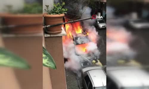 Gaziosmanpaşa’Da Park Halindeki Servis Minibüsü Alev Alev Yandı 