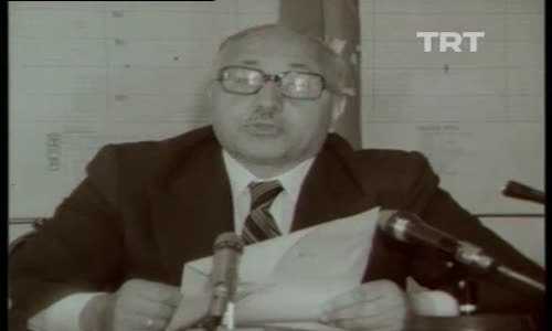 Necmettin Erbakan'ın 40. Hükümet Eleştirisi izle