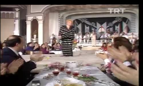 Muazzez Abacı-Bir Selam Vermeden izle 