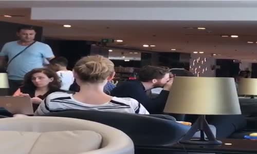 Dünyaca Ünlü Model Adriana Lima Yazar Metin Hara İle Sevgili Oldu