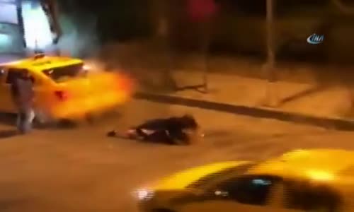 Beşiktaş’ta iki Kadın Saç Saça Baş Başa Kavga Etti