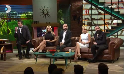 İETT'nin Efsane Şoförü Hikmet Abi ve 'Hür Kız Ayşe Teyze' Beyaz Show'a Konuk Oldu