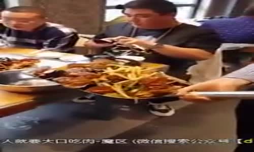 Kürekle Yemek Servisi Yapmak