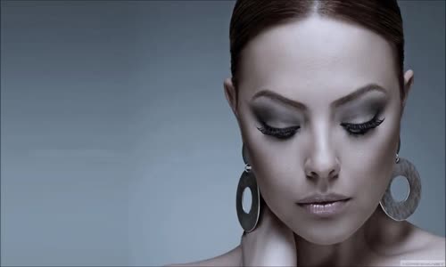 Ebru Gündeş  Seni Sevmediğim Yalan