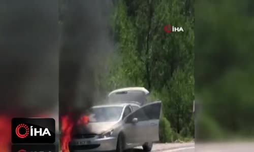 Ormanlık alanda araç alev alev yandı