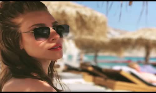 Elçin Sangu Tatil'den Yeni Pozunu Paylaştı