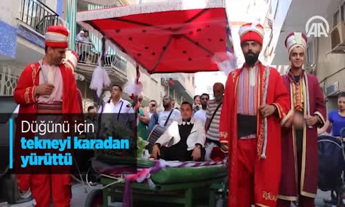 Düğünü İçin Tekneyi Karadan Yürüttü