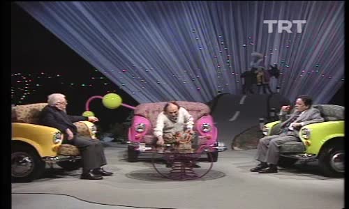 Tiyatro Para Kazandırır Mı- izle 