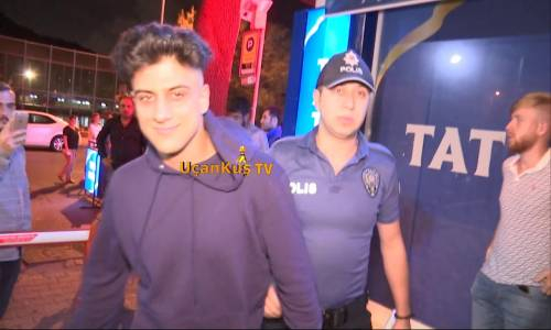 Reynmen Magazin Muhabirlerine Saldırdı - Geceyi Karakolda Geçirdi