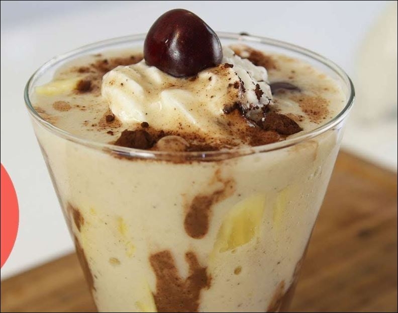 Banana Split Milkshake Nasıl Yapılır 