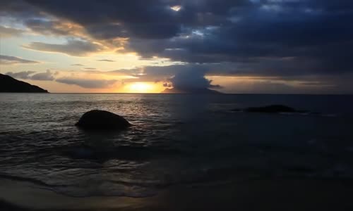 İnsanı Rahatlatan Esmaül Hüsna Esma Zikri