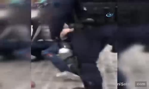 Macron’un Danışmanı Polis Kılığında Eylemci Dövdü