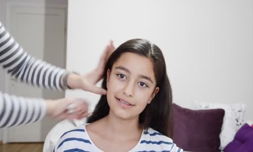 Tuğçe Ay Pratik Fiyonk Topuz Modeli