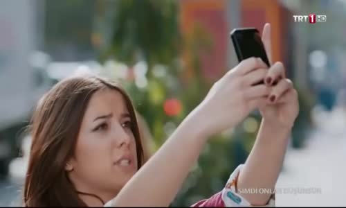 Şafak Sezer Şimdi  Onlar  Düşünsün Komedi 