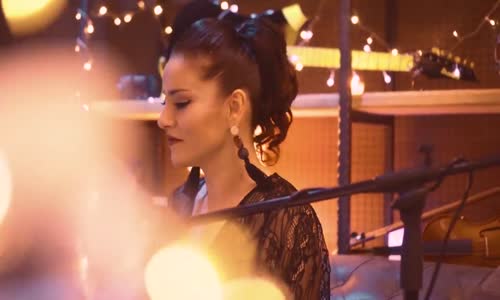 İnci Mercan - Yanarım