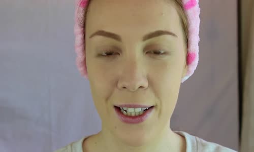 Aslı Özdel Kahve Altin Tonlu Buğulu Göz Makyajı