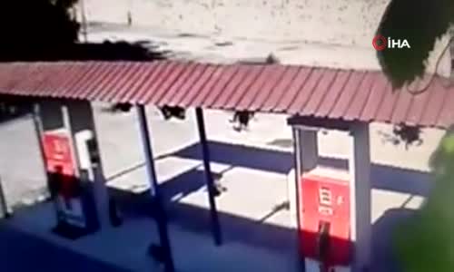 Kontrolden çıkan otomobil akaryakıt istasyonuna daldı 