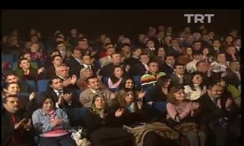 Emel Taşçıoğlu-Denizli’nin Horozları izle