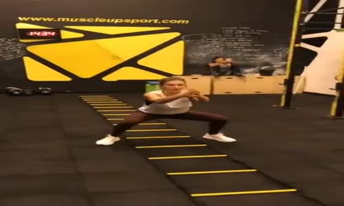 Şeyma Subaşı Nasıl Fit Kalıyor,  İşte Yaptığı Spor