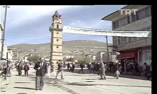 Yozgat Saat Kulesi Ve Çapanoğlu Camii İzle