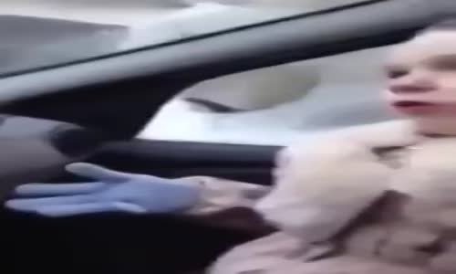 Babasına çıkışan kız :)