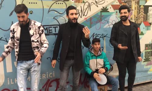 Diyarbakır Yoluna,Urfalıyam Ezelden _ Recep Göker & Sercan Gider Taksim İstiklal Caddesi !!!