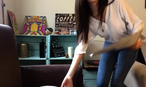 Feride Hilal Akın  Küçüğüm