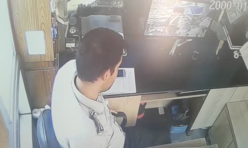 Uyurken Sinek Yutan Özel Güvenlik