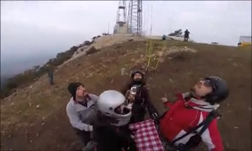 Yamaç Paraşütünde Okey Oynayan Yurdum İnsanı 