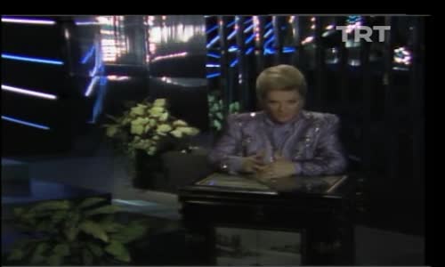 Zeki Müren-Gözlerin Yeter izle