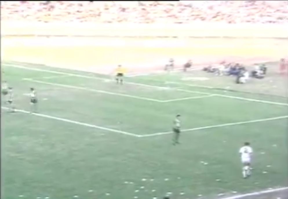 1985-1986 Sezonu Beşiktaş-Kocaelispor Maç Özeti İzle