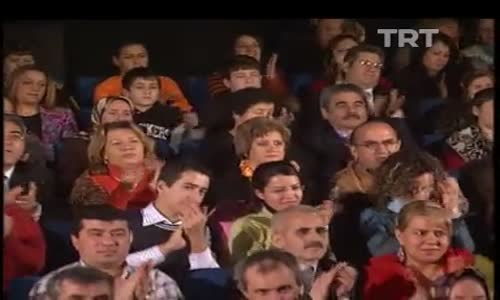 Emel Taşçıoğlu-Aman Avcı Vurma Beni izle