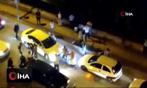 Yol verme meselesi yüzünden kavga çıktı, yumruklar havada uçuştu 