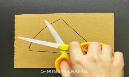 TİCARİ REKLAMLARDA GIDANIN GERÇEK HAYATTAKİ HALİ