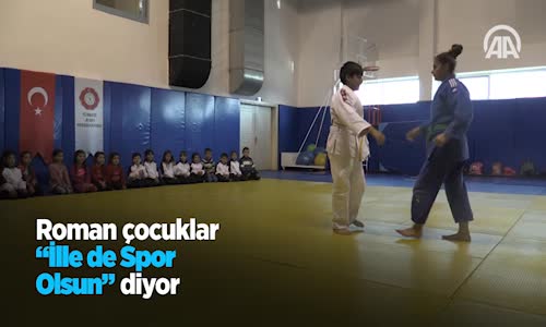 Roman Çocuklar İlle De Spor Olsun Diyor
